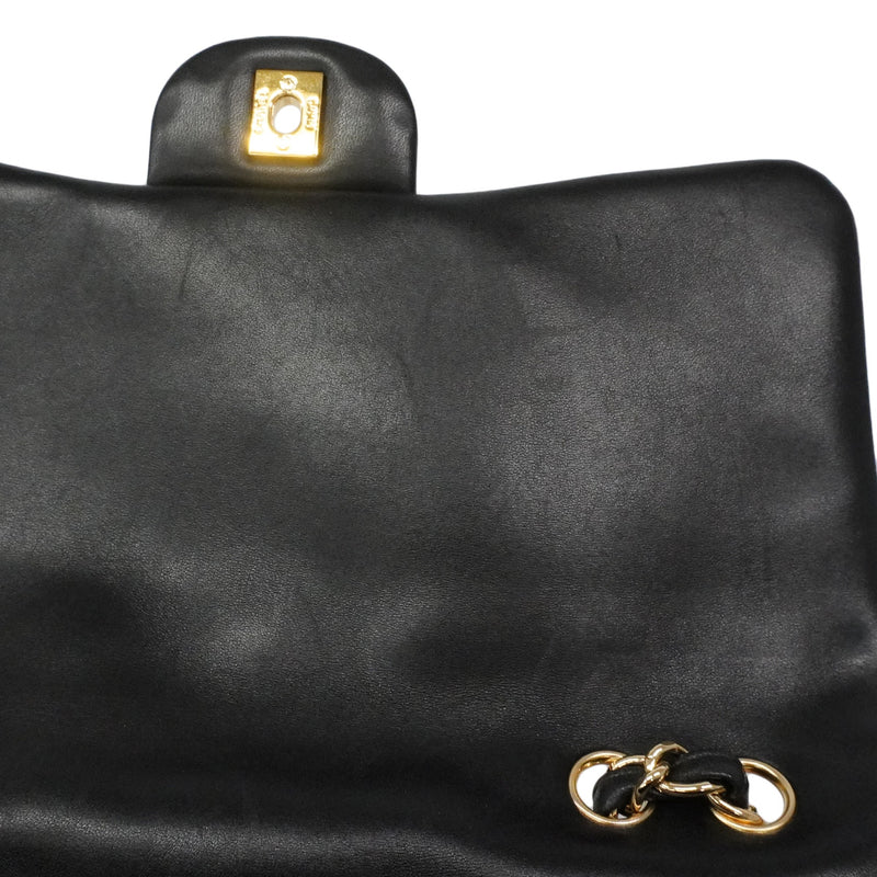【6hf6121】シャネル ショルダーバッグ デカマトラッセ Wチェーン ラムスキン ブラック ゴールド金具【中古】レディース
