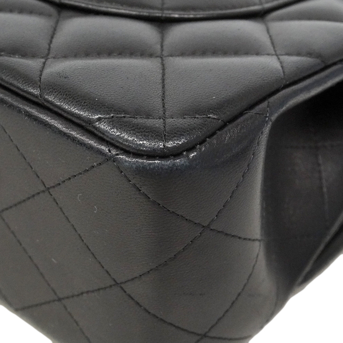 【6hf6123】シャネル ショルダーバッグ デカマトラッセ Wフラップ Wチェーン ラムスキン ブラック ゴールド金具【中古】レディース