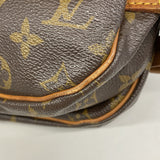 【6hf6153】ルイヴィトン ショルダーバッグ モノグラム ソミュール30 M42256 ブラウン【中古】レディース