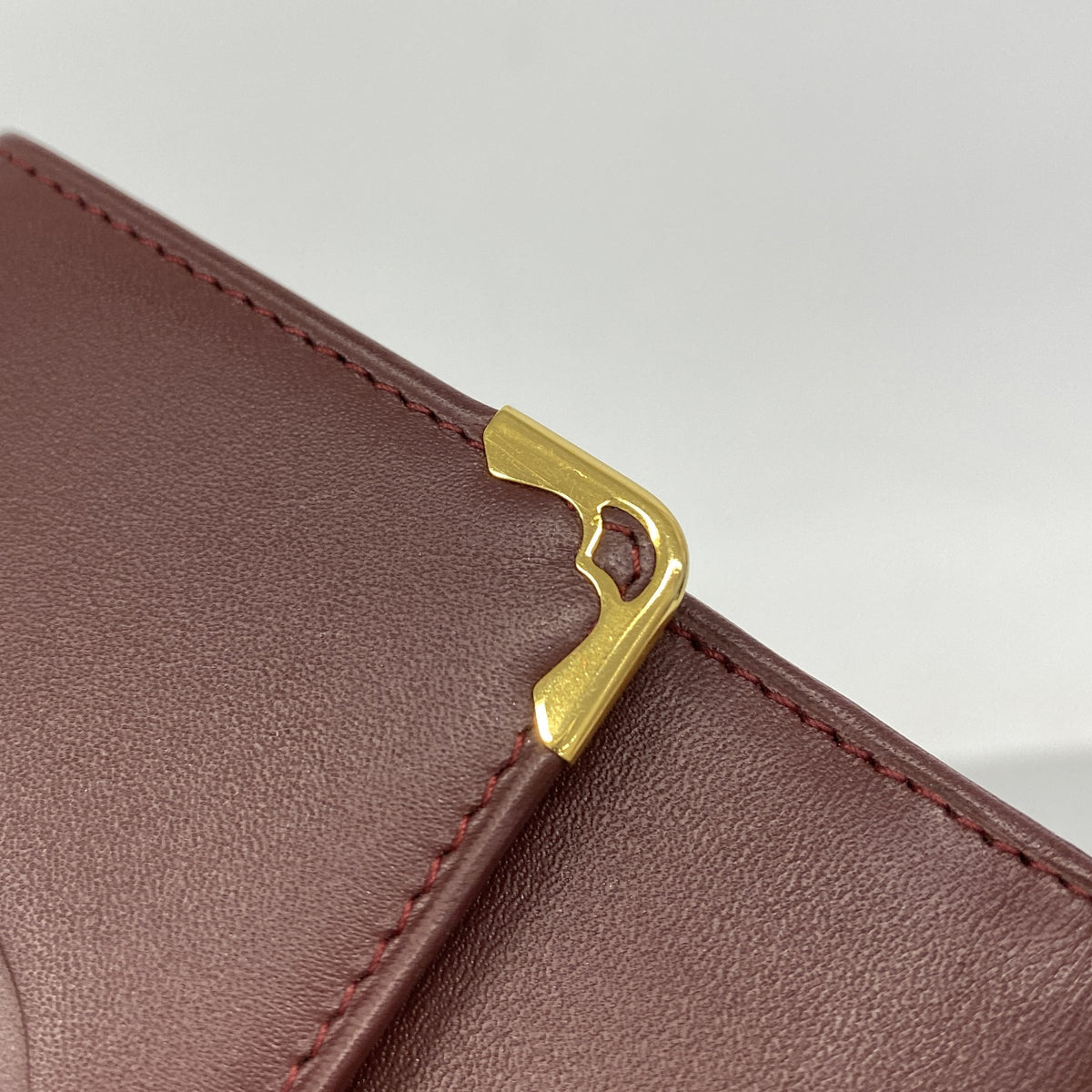 【6hf6163】カルティエ 三つ折り財布 マスト レザー ボルドー ゴールド金具【中古】レディース