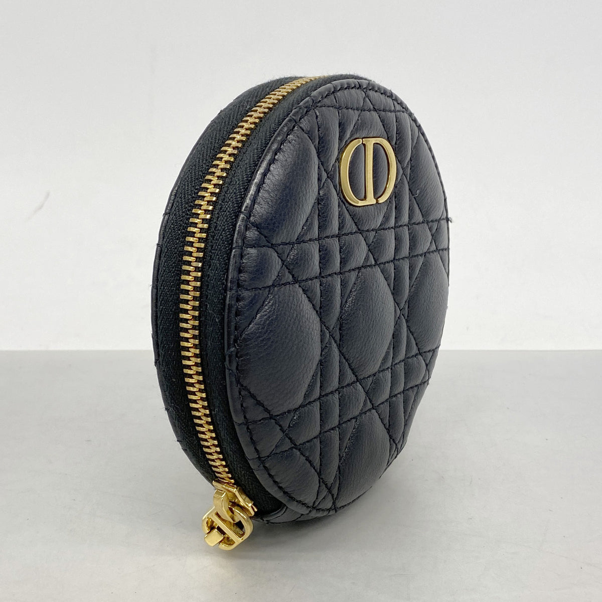 【6hf6164】クリスチャンディオール ショルダーバッグ カナージュ レザー ブラック ゴールド金具【中古】レディース