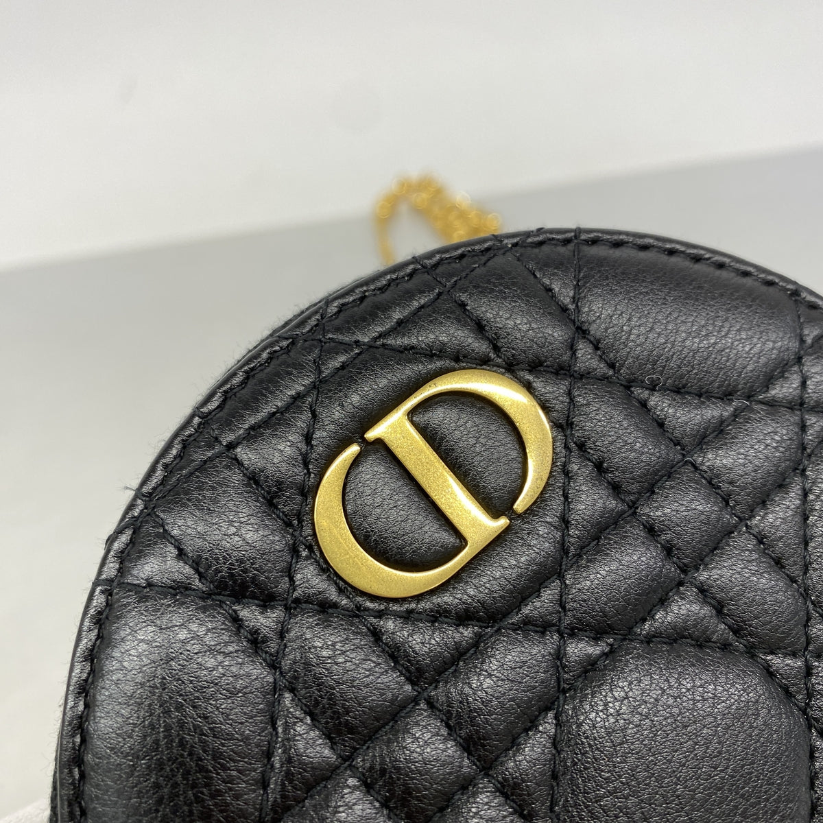 【6hf6164】クリスチャンディオール ショルダーバッグ カナージュ レザー ブラック ゴールド金具【中古】レディース