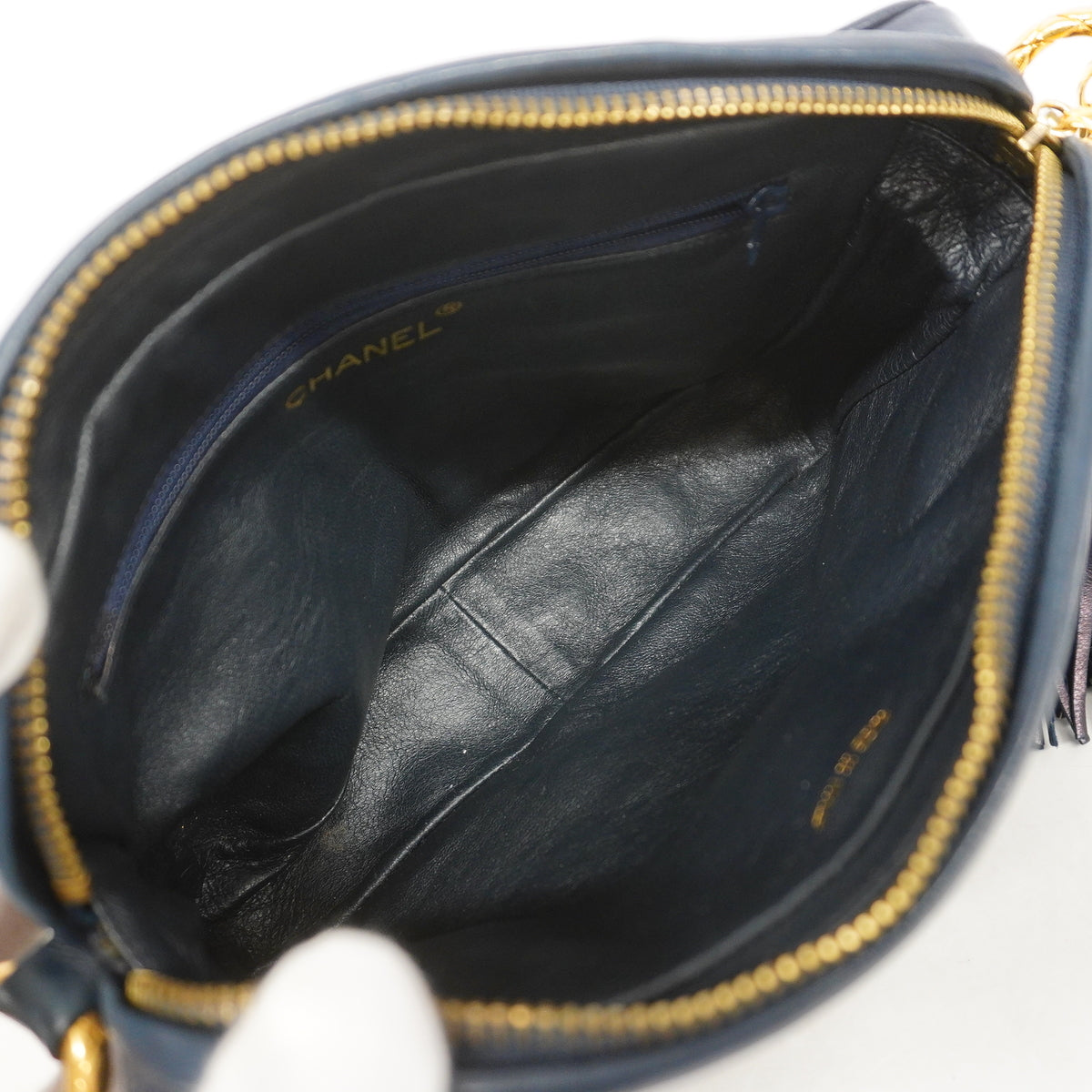 【6hf6169】シャネル ショルダーバッグ マトラッセ フリンジ付きチェーンショルダー ラムスキン ネイビー ゴールド金具【中古】レディース