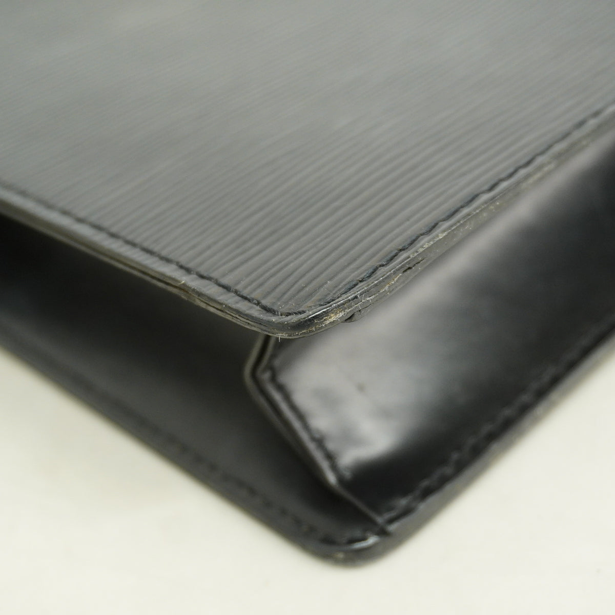 【6hf6184】ルイヴィトン クラッチバッグ エピ ポシェットオム M52522 ノワール【中古】メンズ