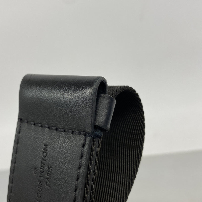【6hf6193】ルイヴィトン ボディバッグ モノグラム･シール トランクスリングバッグ M57952 ブラック【中古】メンズ