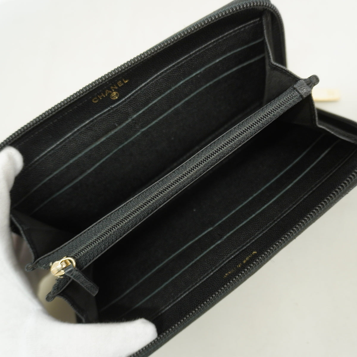 【6hf6197】シャネル 長財布 キャビアスキン ブラック ゴールド金具【中古】レディース