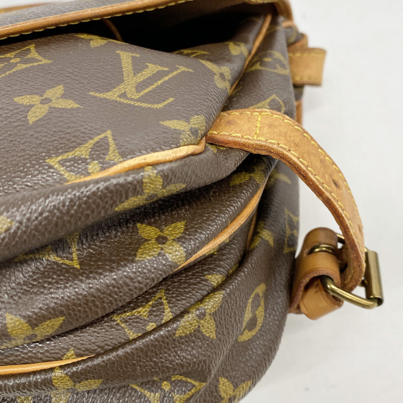 【6hf6222】ルイヴィトン ショルダーバッグ モノグラム ソミュール30 M42256 ブラウン【中古】レディース