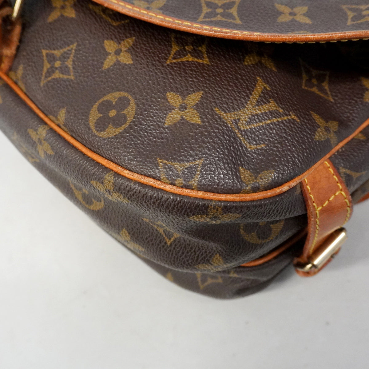 【6hf6236】ルイヴィトン ショルダーバッグ モノグラム ソミュール30 M42256 アイボリー【中古】レディース