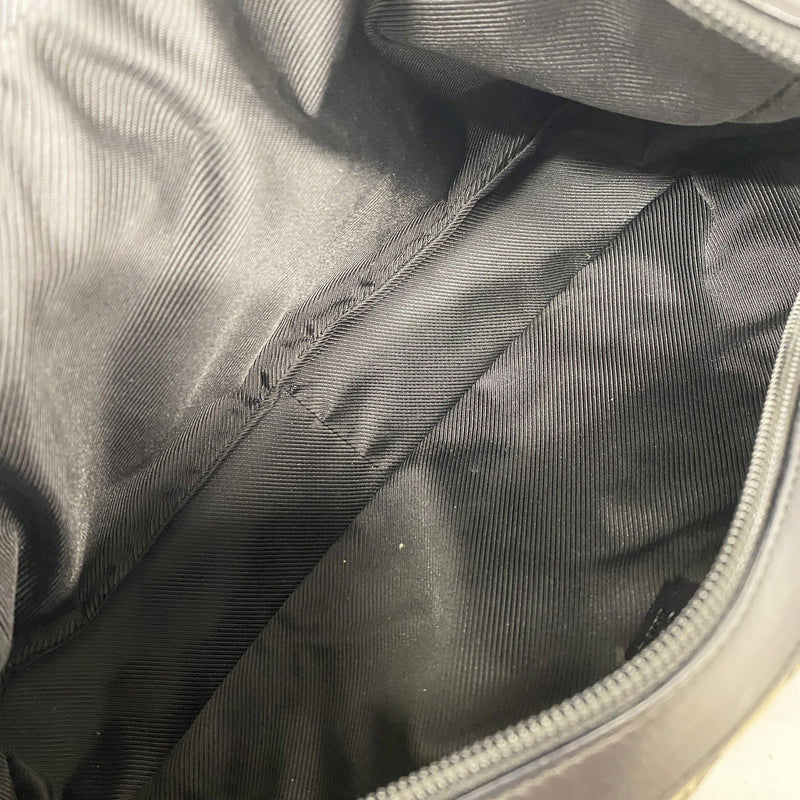 【6hf6239】グッチ ショルダーバッグ GGキャンバス 019 0432 キャンバス ベージュ ブラック シャンパンゴールド金具【中古】レディース