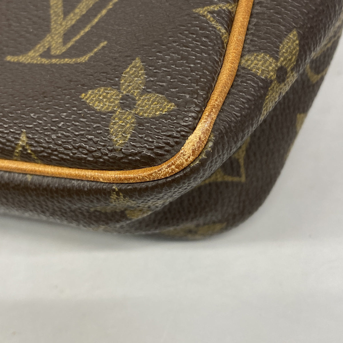 【6hf6251】ルイヴィトン クラッチバッグ モノグラム コンピエーニュ23 M51847 ブラウン【中古】メンズ