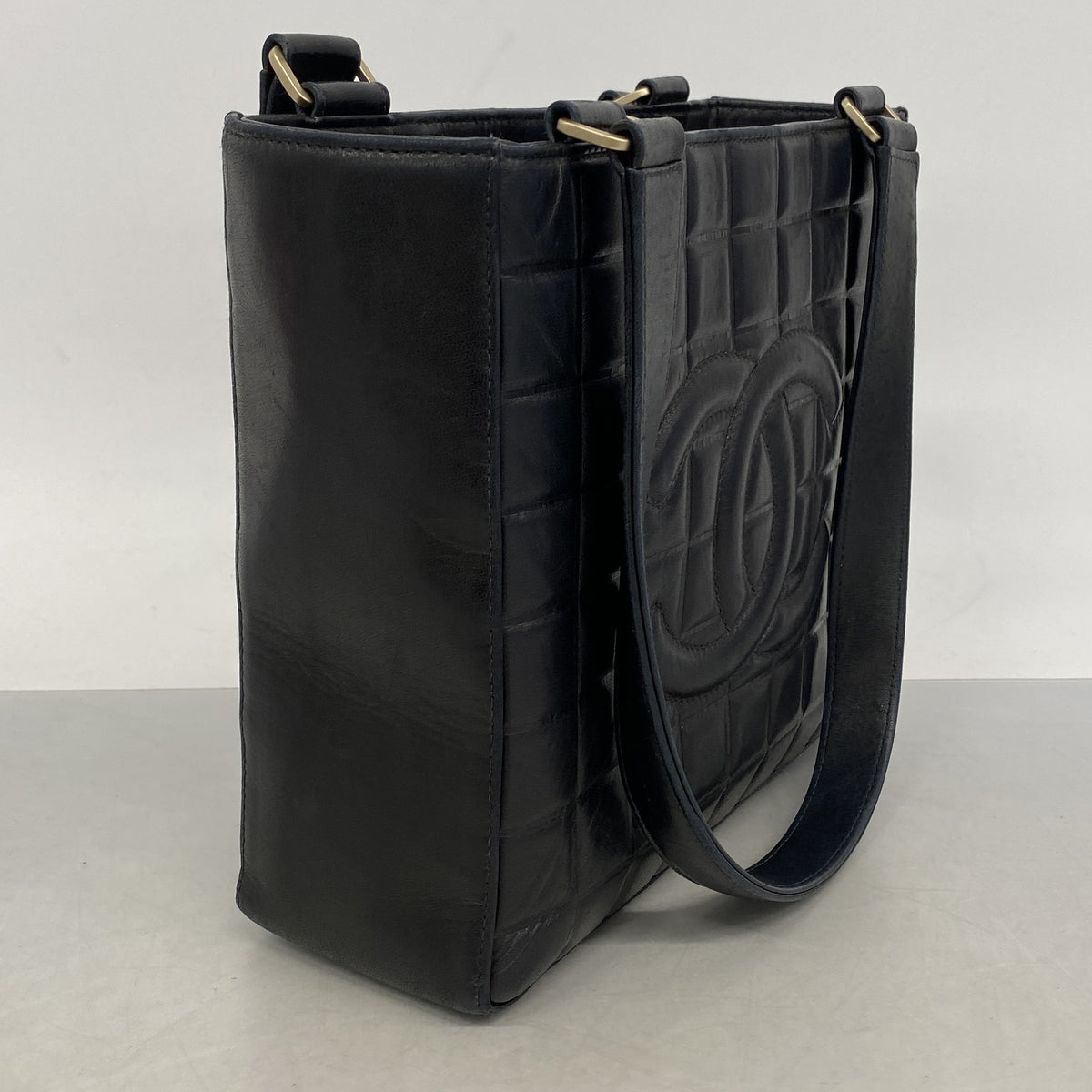 【6hf6258】シャネル トートバッグ チョコバー ラムスキン ブラック ゴールド金具【中古】レディース
