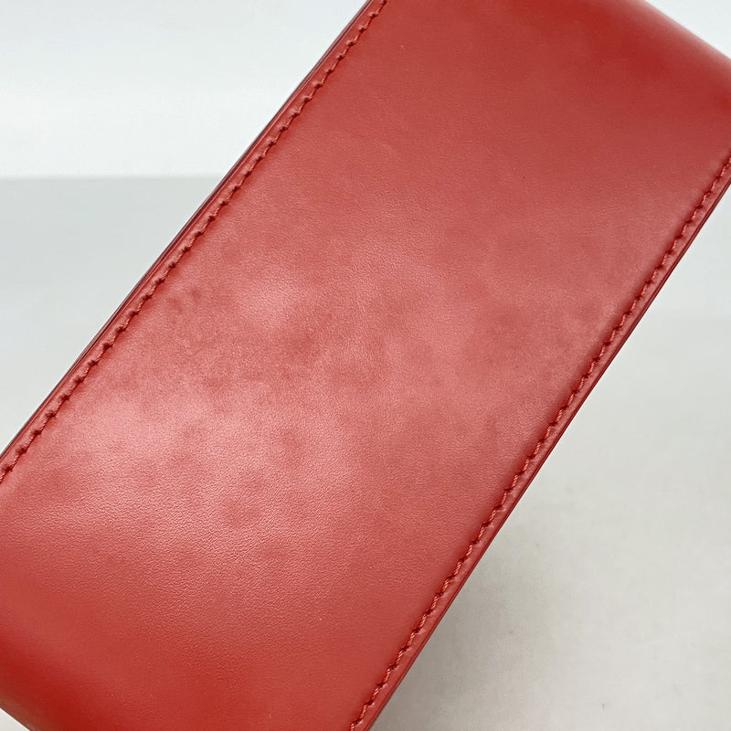 【6hf6264】ルイヴィトン ショルダーバッグ エピ ビュシ M52207 カスティリアンレッド【中古】レディース