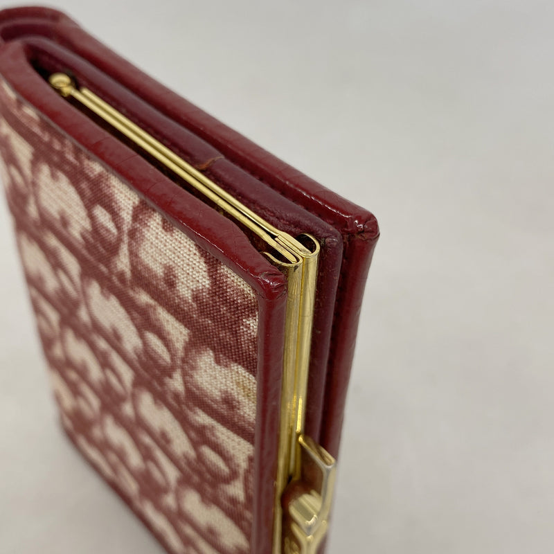 【6hf6273】クリスチャンディオール 財布 トロッター PVC ボルドー ゴールド金具【中古】レディース