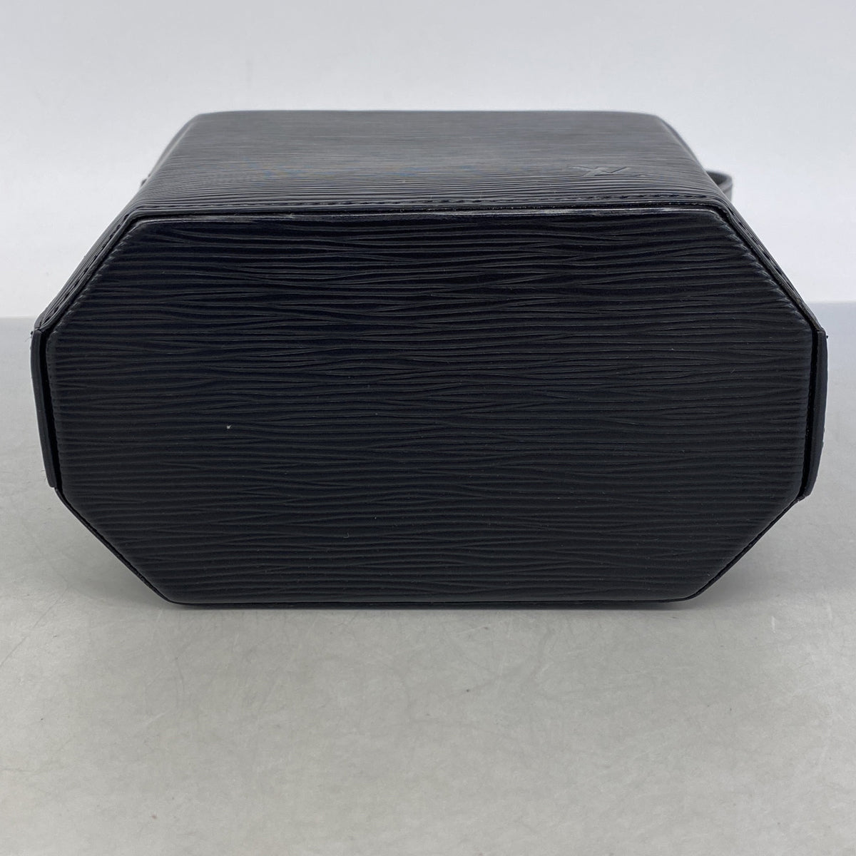【6hf6276-k】ルイヴィトン ショルダーバッグ エピ サックソウ M80161 ノワール【中古】レディース