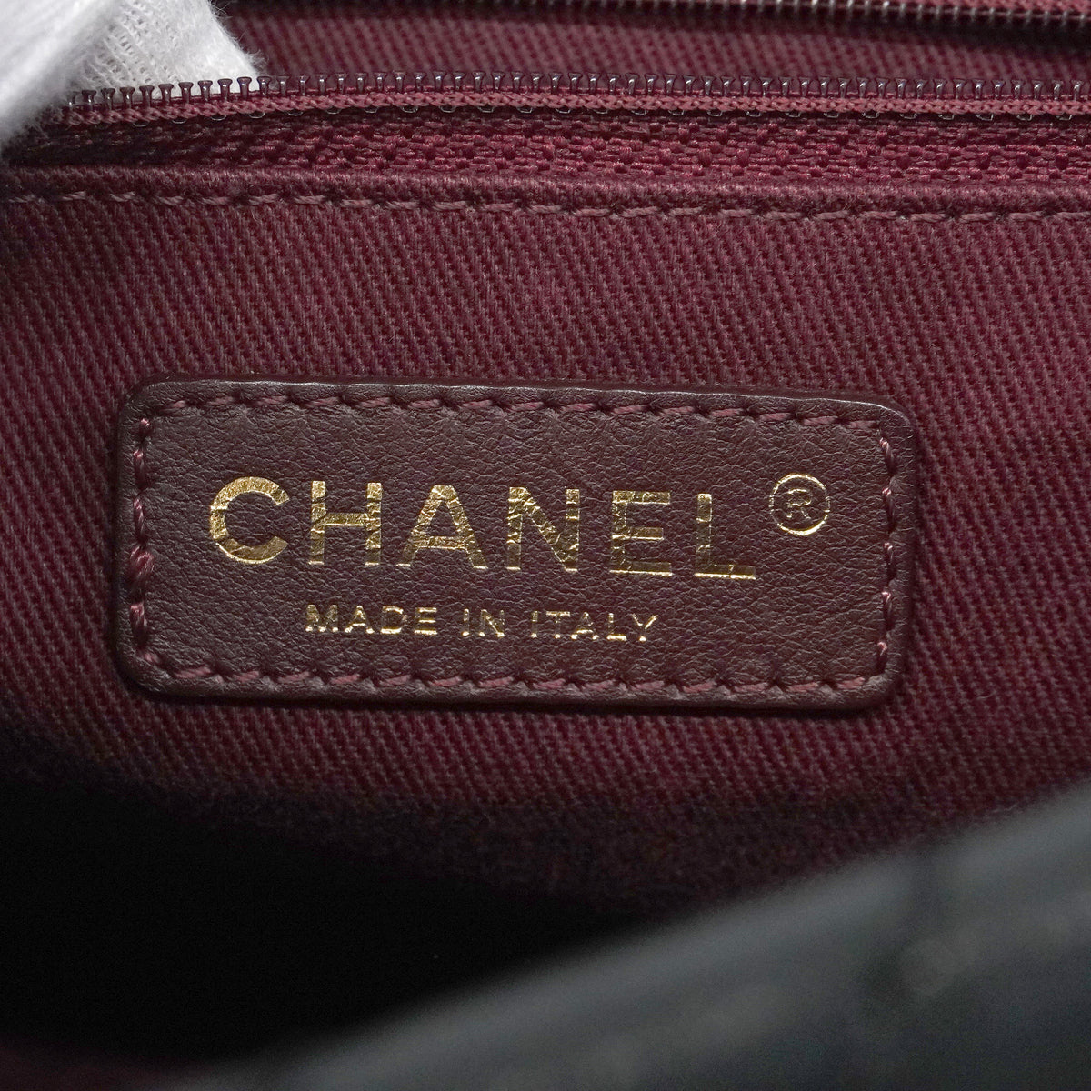 【6hf6295-k】シャネル ショルダーバッグ チェーンショルダー シェブロン スパークルレザー ブラック ゴールド金具【中古】レディース