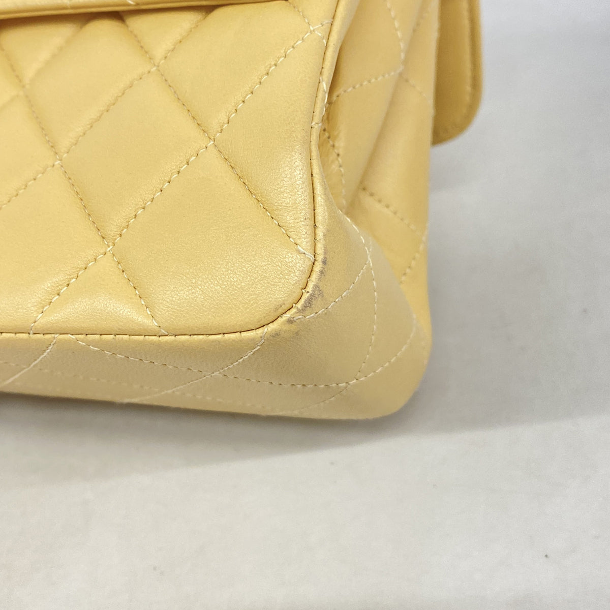 【6hf6313】シャネル ショルダーバッグ マトラッセ Wフェイス ラムスキン ベージュ ゴールド金具【中古】レディース