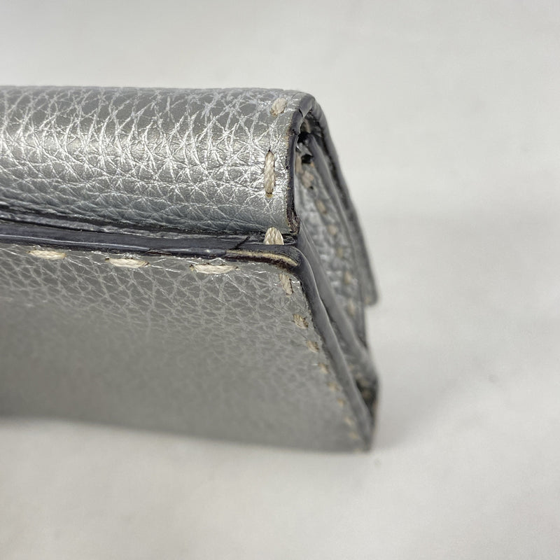 【6hf6323】フェンディ 長財布 セレリア レザー シルバー シルバー金具【中古】レディース