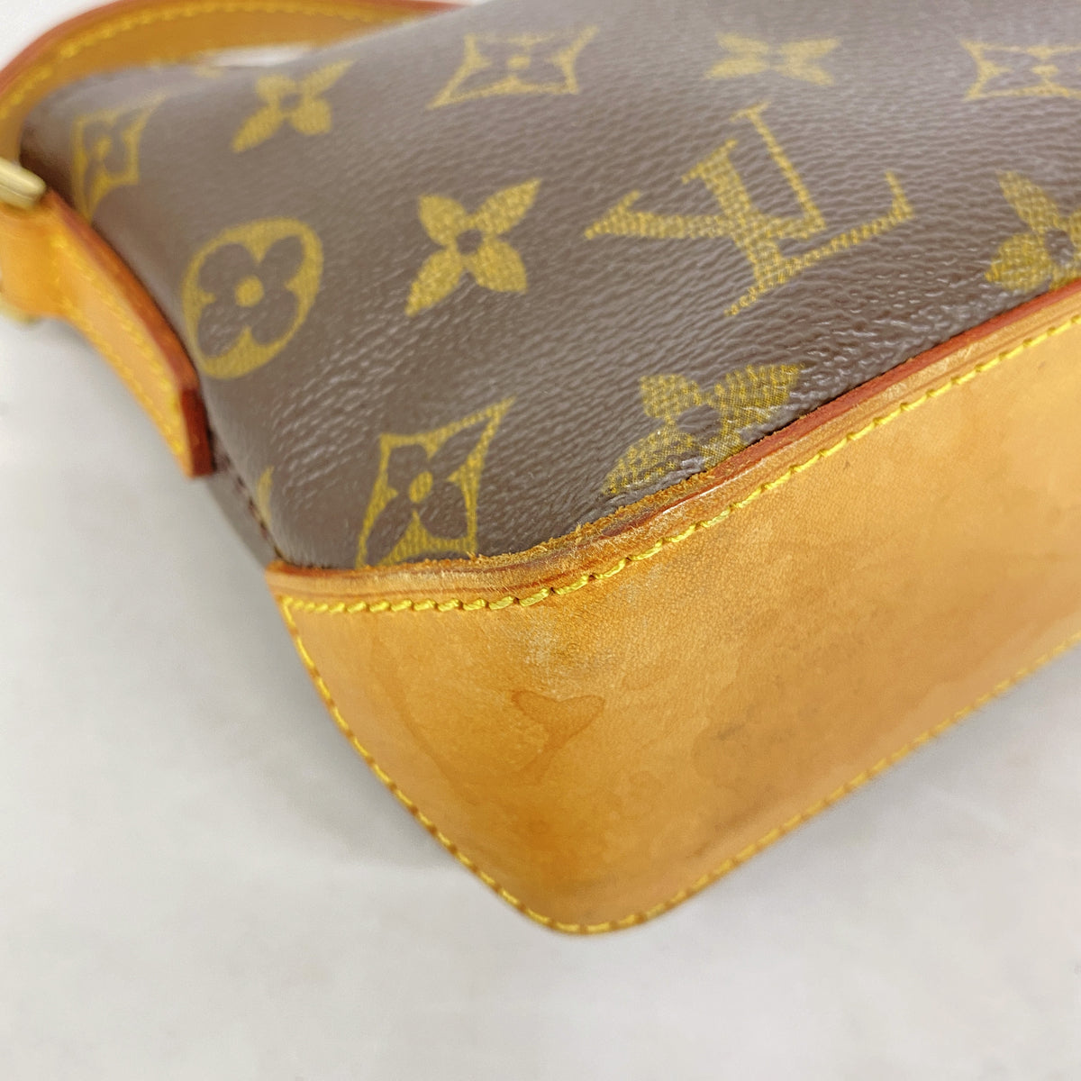 【6hf6331】ルイヴィトン ショルダーバッグ モノグラム トロター M51240 ブラウン【中古】レディース