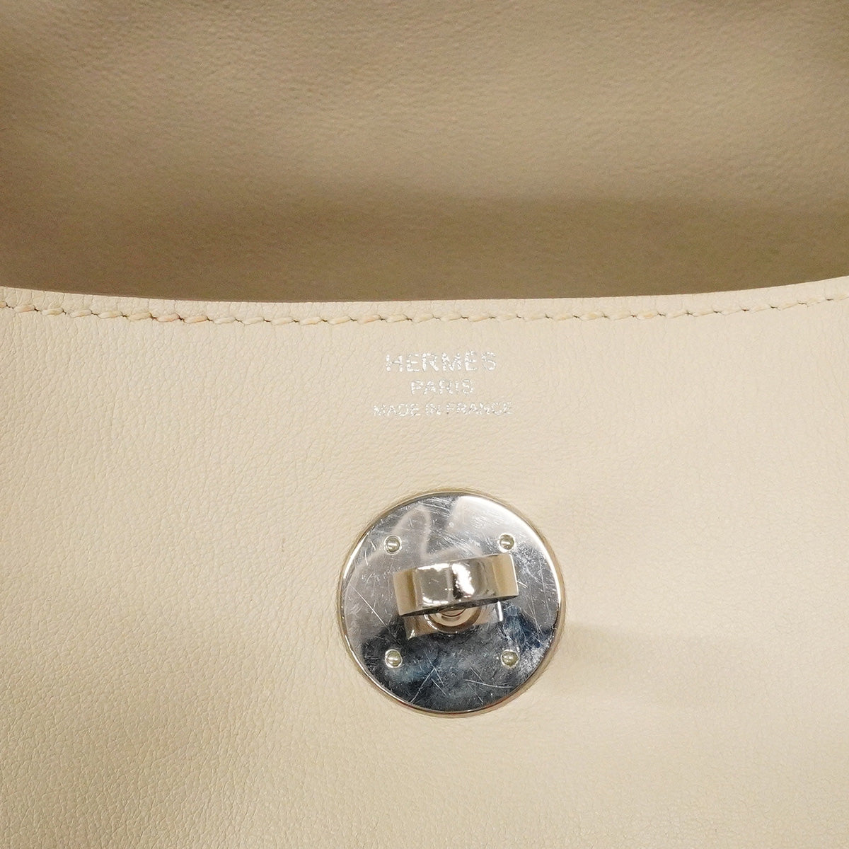 【6hf6344】エルメス ハンドバッグ リンディ26 スイフト クレ シルバー金具 X刻印 2wayバッグ【中古】レディース