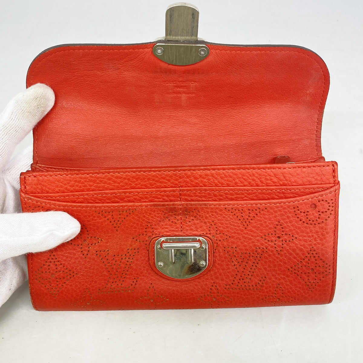 【6hf6371】ルイヴィトン 長財布 マヒナ ポルトフォイユイリス M58161 コライユ【中古】レディース