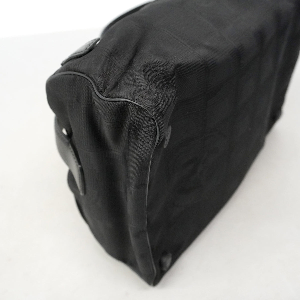 【6hf6392-k】シャネル バニティバッグ ニュートラベル ナイロン ブラック シルバー金具【中古】レディース