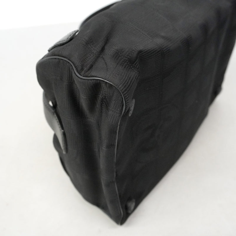 【6hf6392-k】シャネル バニティバッグ ニュートラベル ナイロン ブラック シルバー金具【中古】レディース
