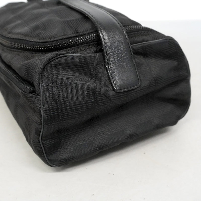 【6hf6392-k】シャネル バニティバッグ ニュートラベル ナイロン ブラック シルバー金具【中古】レディース