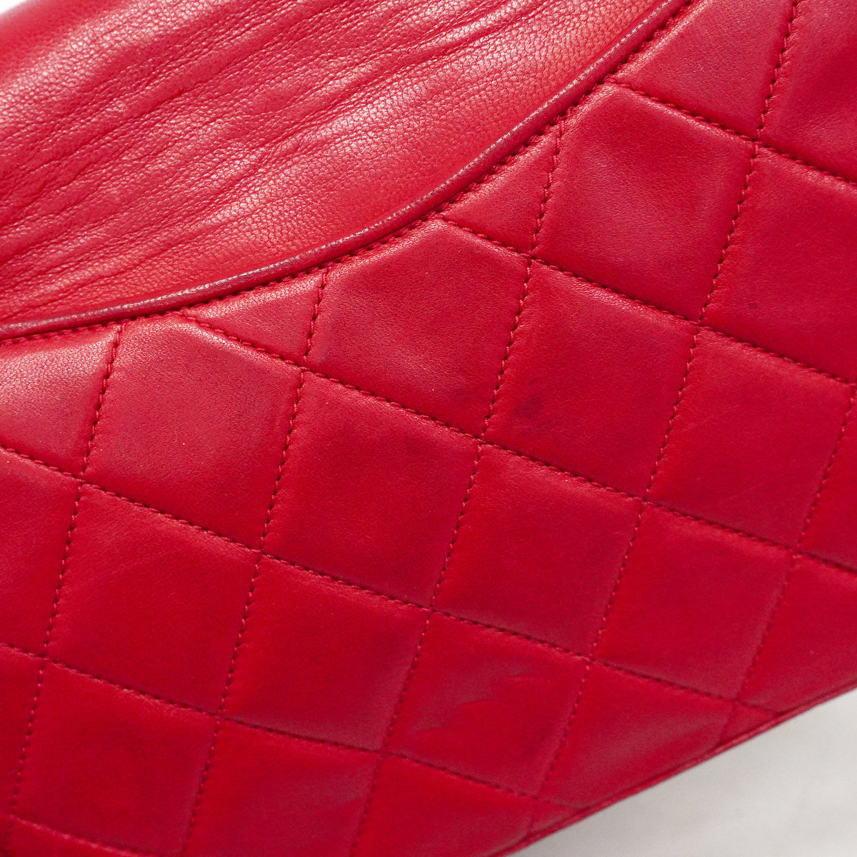 【6hf6393-k】シャネル ショルダーバッグ マトラッセ チェーンショルダー ラムスキン レッド ゴールド金具【中古】レディース
