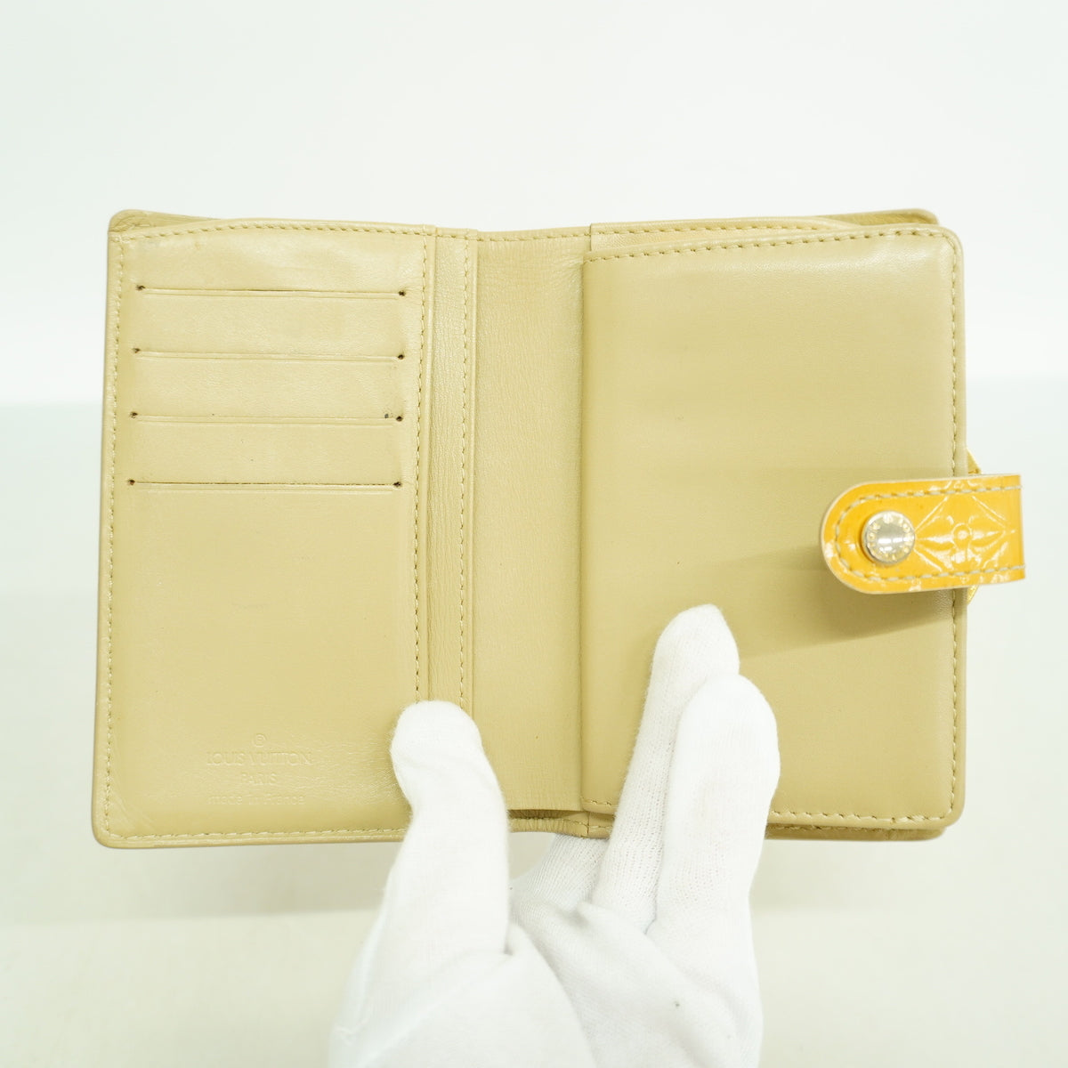 【6hf6405】ルイヴィトン 財布 ヴェルニ ポルトモネビエヴィエノワ M91210 ベージュ【中古】レディース