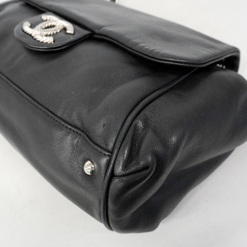 【6hf6416】シャネル ショルダーバッグ チェーンショルダー ラムスキン ブラック シルバー金具【中古】レディース