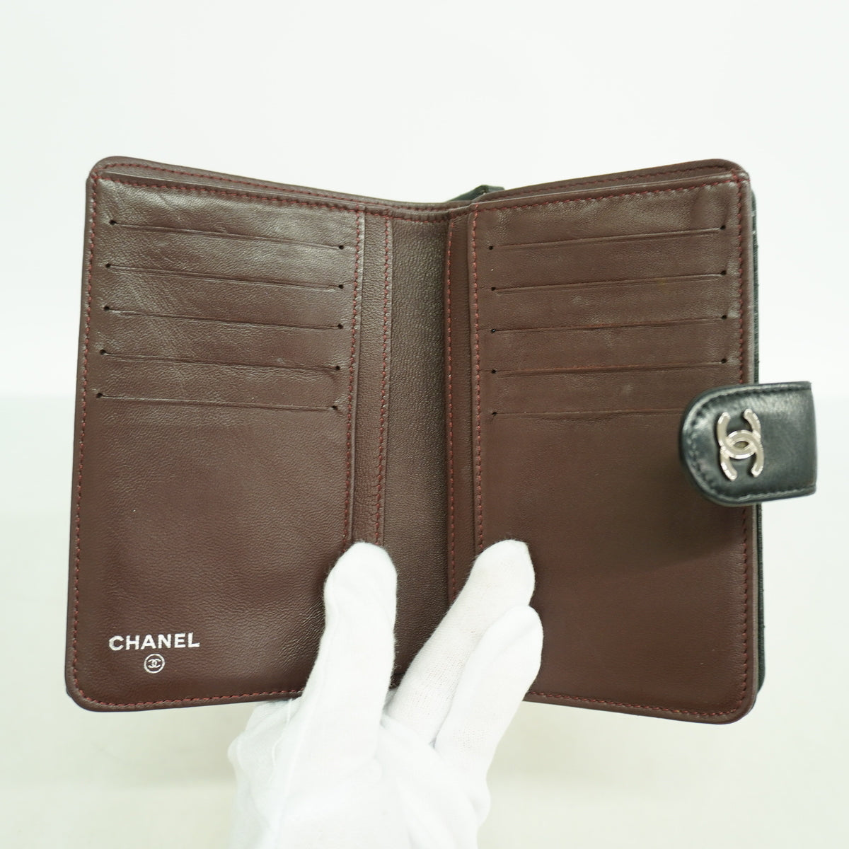 【6hf6471】シャネル 財布 マトラッセ ラムスキン ブラック シルバー金具【中古】レディース