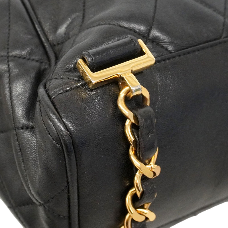【6hf6474】シャネル リュック・デイパック マトラッセ ラムスキン ブラック ゴールド金具【中古】レディース
