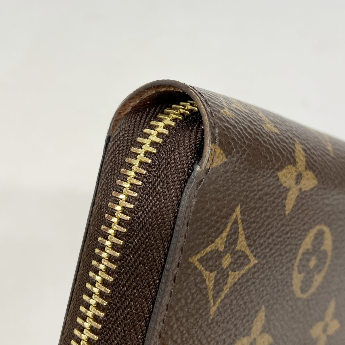 【6ia0033】ルイヴィトン 長財布 モノグラム ジッピーウォレット M42616 ブラウン【中古】メンズ レディース ユニセックス
