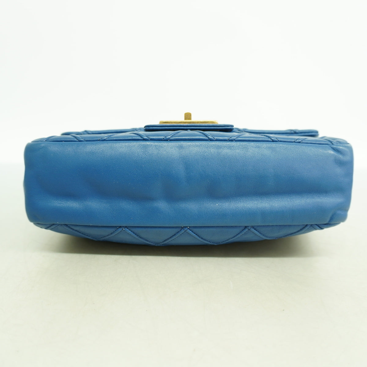 【6ia0053】シャネル ショルダーバッグ 2.55 Wチェーン レザー ブルー ゴールド金具【中古】レディース