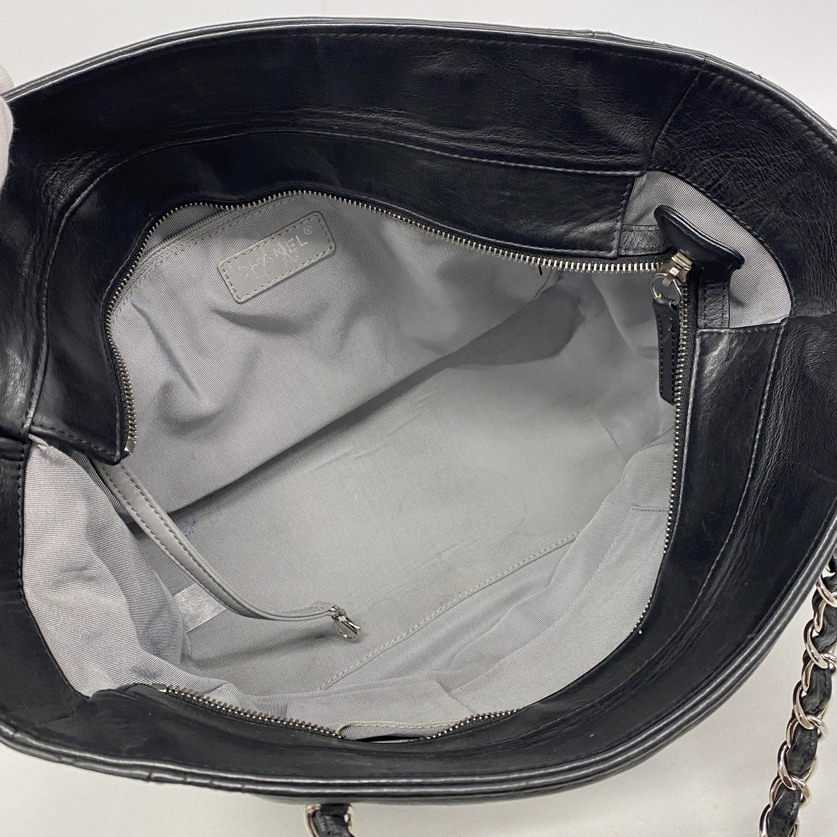 【6ia0064】シャネル チェーントート ラムスキン ブラック シルバー金具【中古】レディース