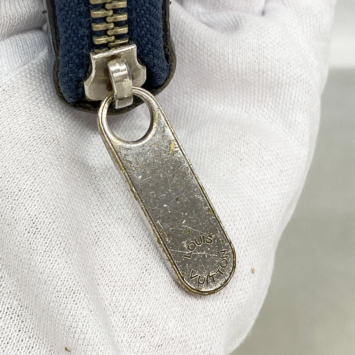 【6ia0083】ルイヴィトン 長財布 エピ ジッピーウォレット M61873 アンディゴブルー【中古】メンズ レディース ユニセックス