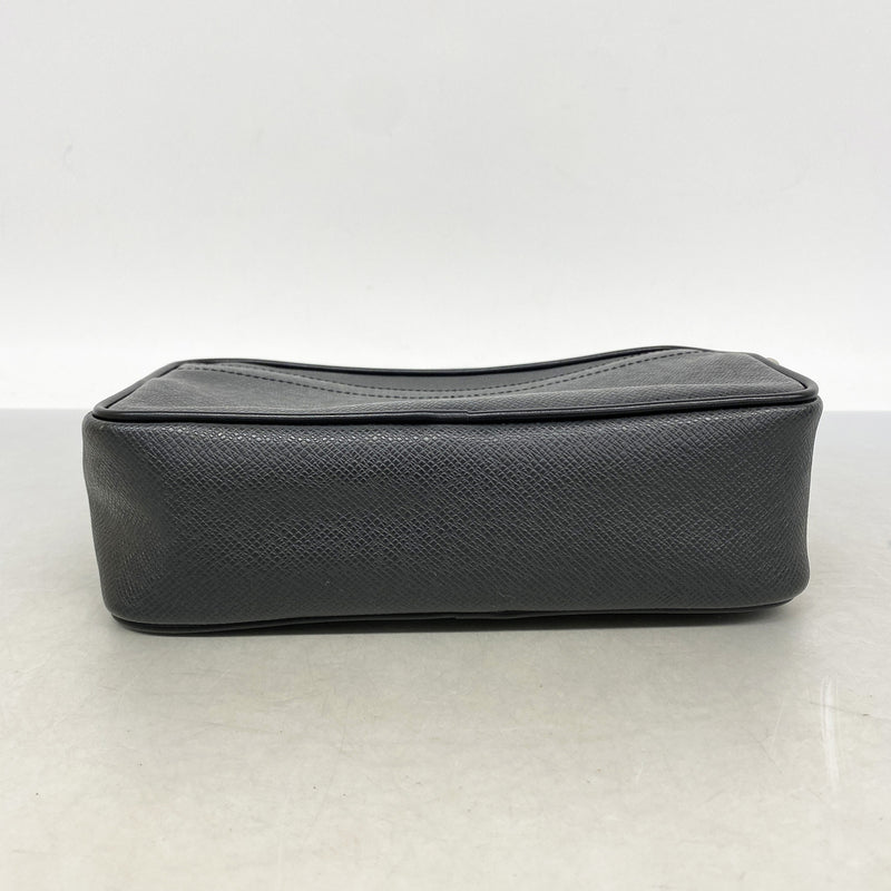 【6ia0090】ルイヴィトン クラッチバッグ タイガ カルガ M30812 アルドワーズ【中古】メンズ