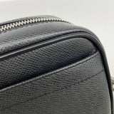 【6ia0090】ルイヴィトン クラッチバッグ タイガ カルガ M30812 アルドワーズ【中古】メンズ
