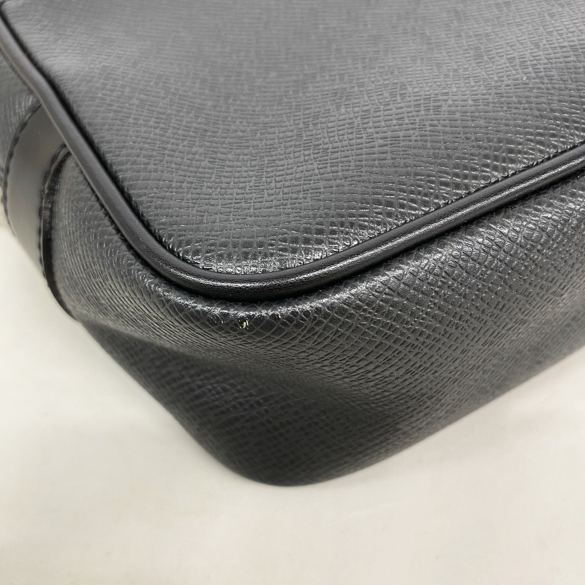 【6ia0090】ルイヴィトン クラッチバッグ タイガ カルガ M30812 アルドワーズ【中古】メンズ