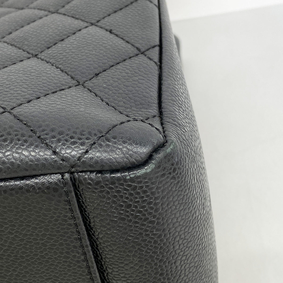 【6ia0120】シャネル チェーントート マトラッセ キャビアスキン ブラック シルバー金具【中古】レディース