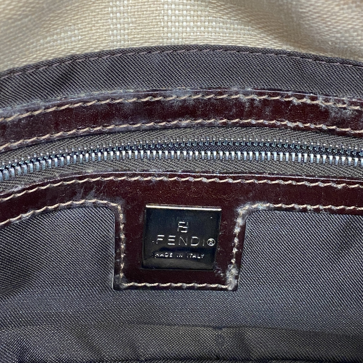 【6ia0121】フェンディ ハンドバッグ ズッカ マンマバケット キャンバス ベージュ シルバー金具【中古】レディース