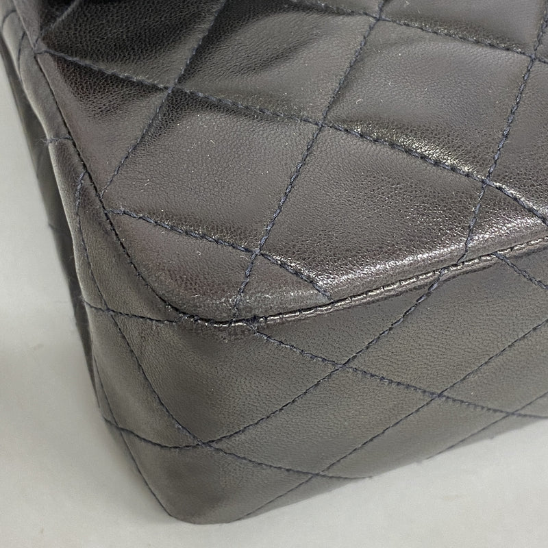 【6ia0129】シャネル ショルダーバッグ マトラッセ Wフラップ Wチェーン ラムスキン ブラック ゴールド金具【中古】レディース