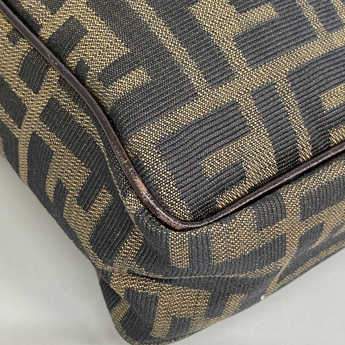 【6ia0140】フェンディ ハンドバッグ ズッカ ナイロンキャンバス ブラウン ゴールド金具 2wayバッグ【中古】レディース