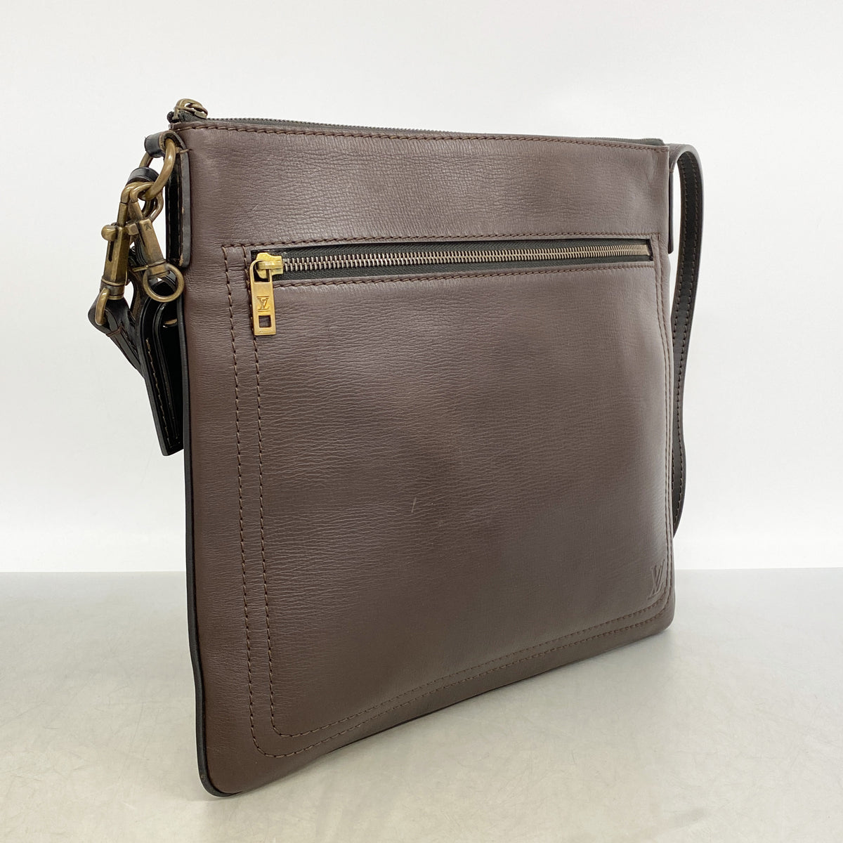 【6ia0156】ルイヴィトン ショルダーバッグ ユタ サックプラ M92073 カフェ【中古】メンズ
