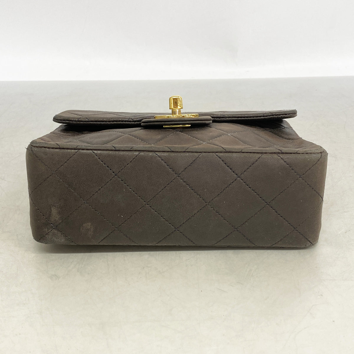 【6ia0161】シャネル ショルダーバッグ ミニマトラッセ チェーンショルダー ラムスキン ブラック ゴールド金具【中古】レディース