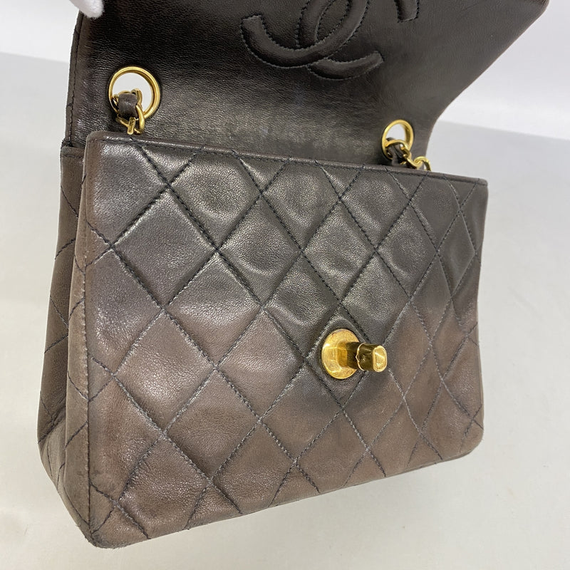 【6ia0161】シャネル ショルダーバッグ ミニマトラッセ チェーンショルダー ラムスキン ブラック ゴールド金具【中古】レディース
