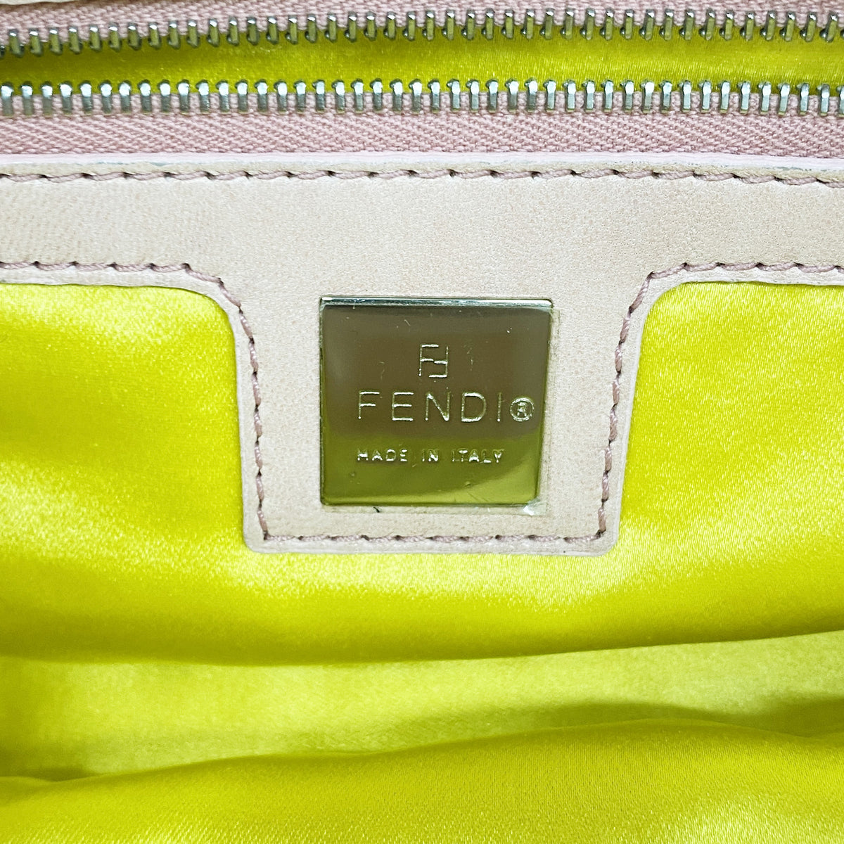 【6ia0174】フェンディ ハンドバッグ マンマバケット レザー ピンク シルバー金具【中古】レディース