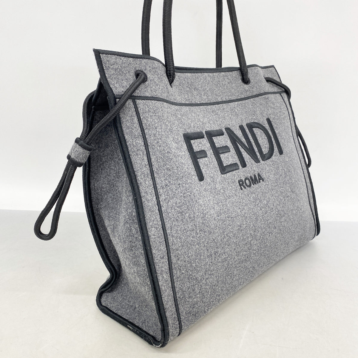 【6ia0181】フェンディ トートバッグ フェルト グレー ゴールド金具【中古】レディース