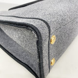 【6ia0181】フェンディ トートバッグ フェルト グレー ゴールド金具【中古】レディース