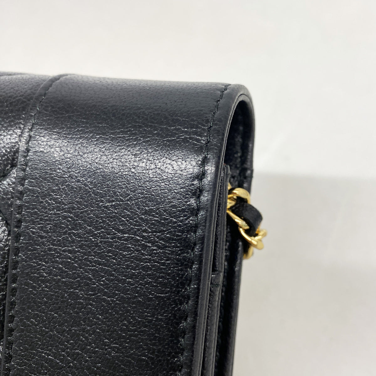 【6ia0183】シャネル ショルダーウォレット マドモアゼル チェーンショルダー ラムスキン ブラック ゴールド金具【中古】レディース